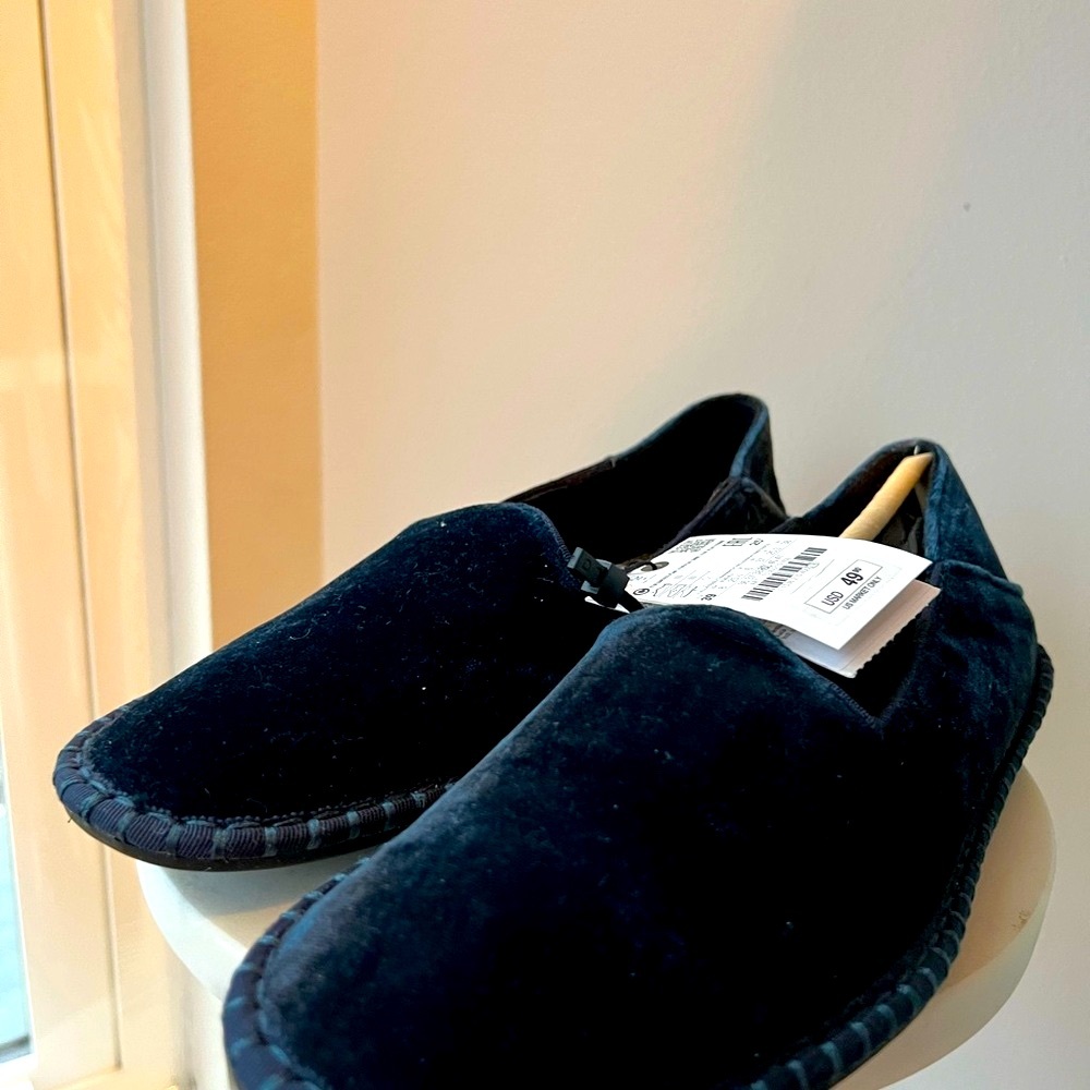 Zara blue velvet loafers, size 39, NWT